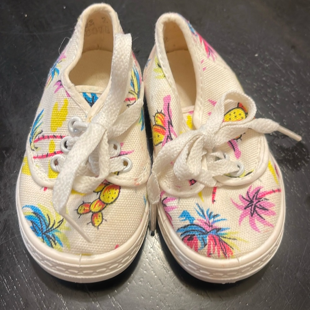 Baby shoes